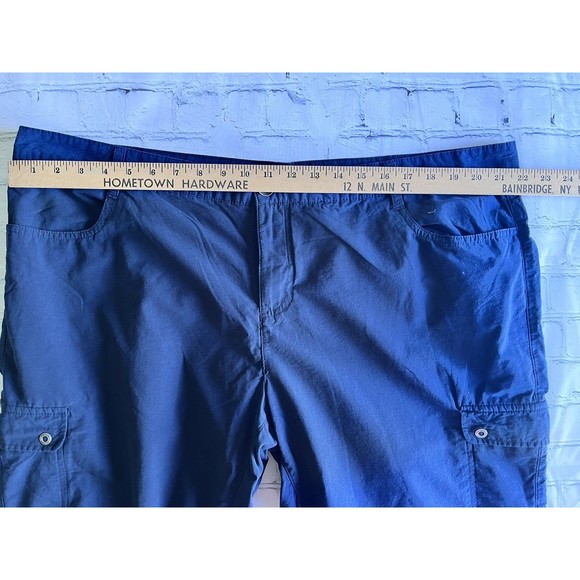 ✅SOLD Woolrich Navy Blue Ruched Legs Hiking Capris Crop Cargo Pants Size 14 - Picture 9 of 13